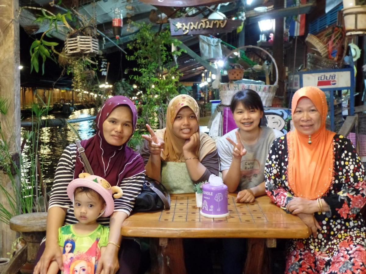 Ban Mae Arom Daire Amphawa Dış mekan fotoğraf