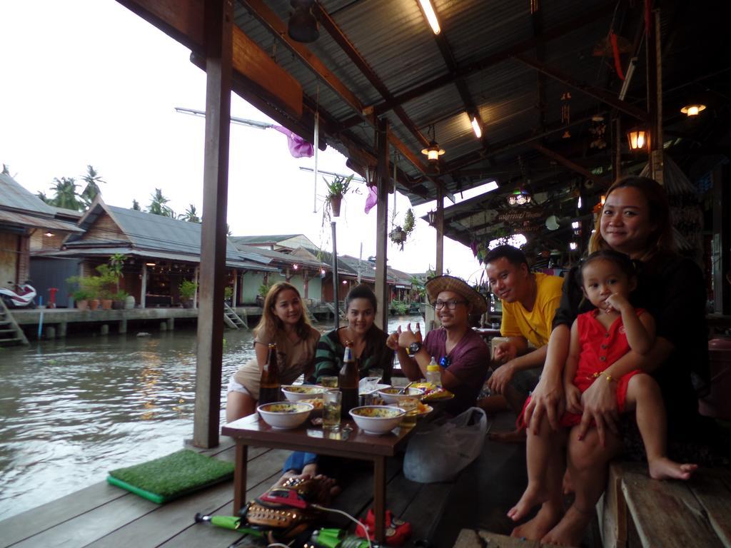 Ban Mae Arom Daire Amphawa Dış mekan fotoğraf